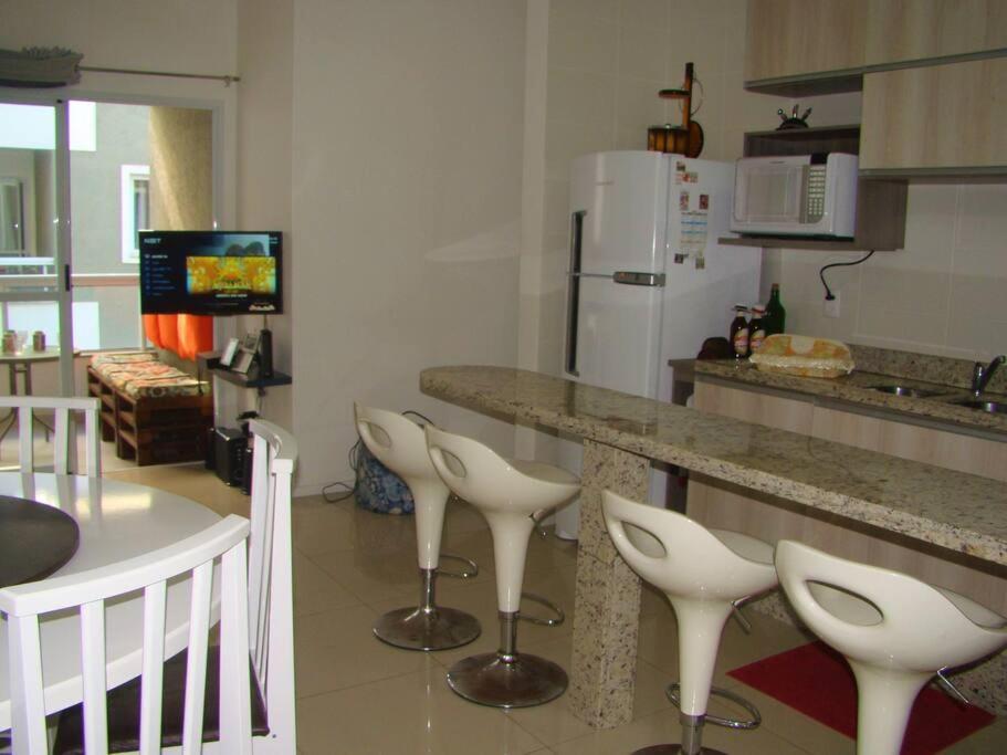 Deixe A Energia Fluir E Contaminar Suas Ferias. Apartment Florianopolis Exterior photo